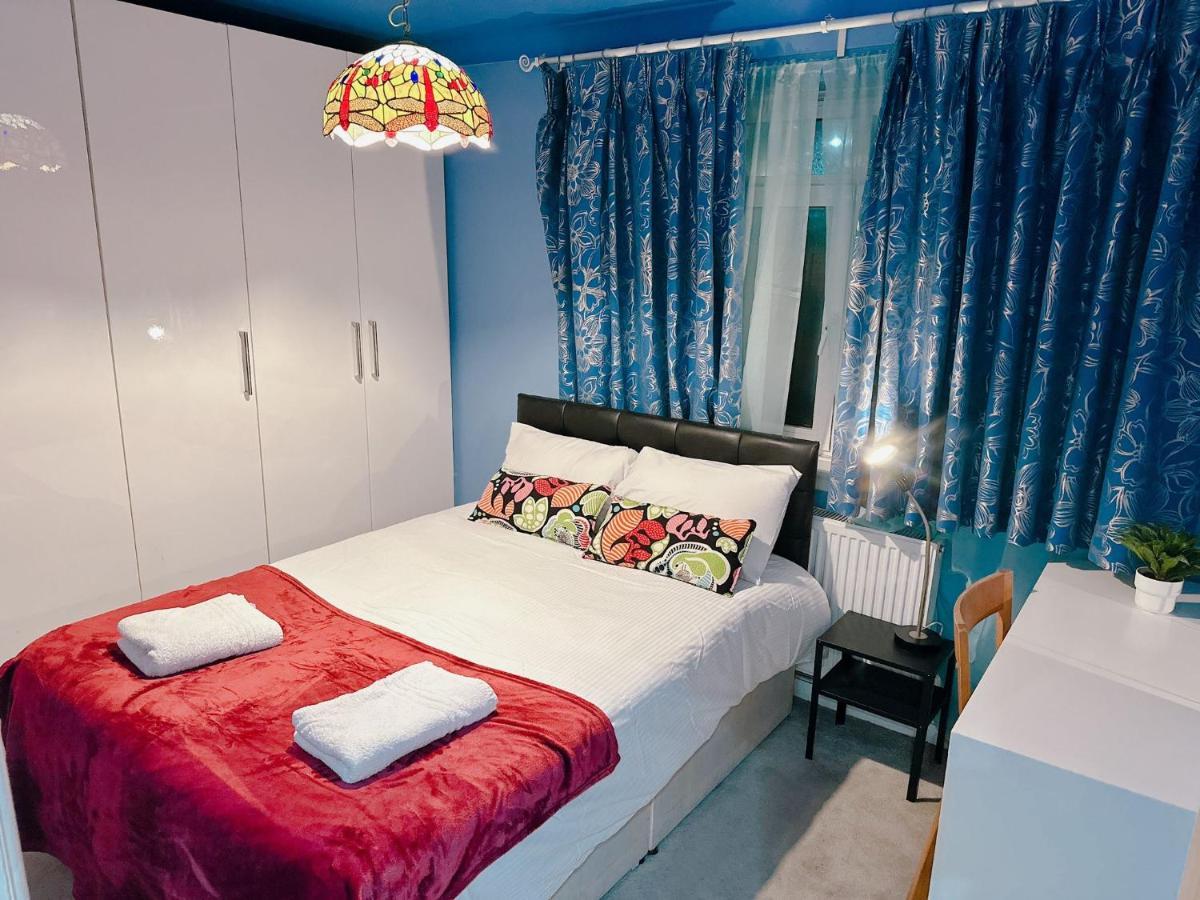 Luxury Double Blue Room 런던 외부 사진